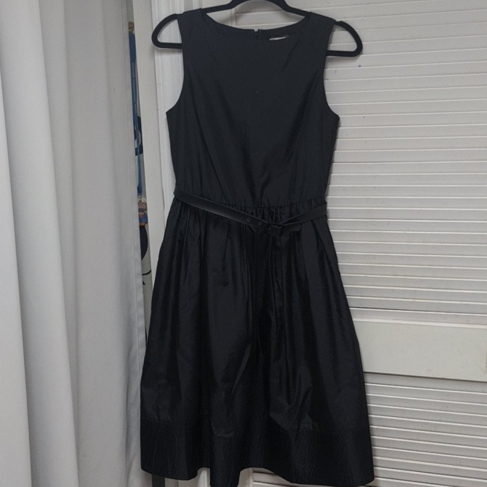Isaac mizrahi flowy belted black dress size 8